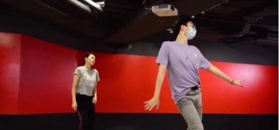 哈利衣服爆料视频播放在线观看,独家揭秘!在线观看不容错过 第3张 哈利衣服爆料视频播放在线观看,独家揭秘!在线观看不容错过 第3张